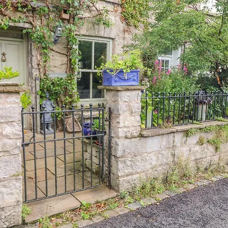 10 Castle Crescent Kendal